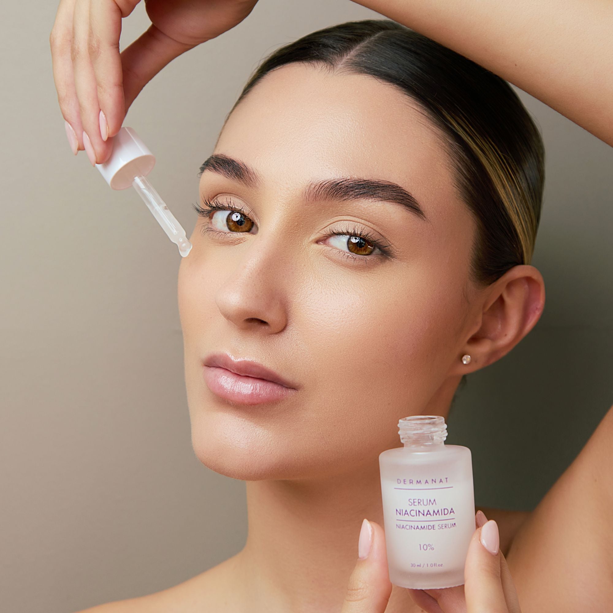 Sérum de niacinamida con Ácido Hialurónico Dermanat